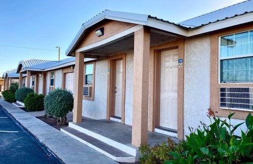 Van Horn Hotel | Desert Inn