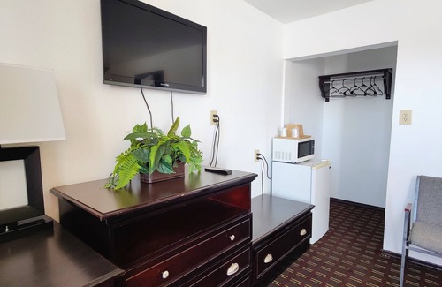 Van Horn Hotel | Desert Inn