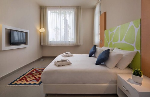 Yeruham Hotel | Desert Irus Hotel