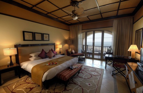 Sir Bani Yas Island Hotel | Desert Islands Resort & Spa by Anantara