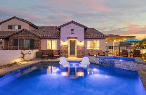 La Quinta House | Desert Isle Walk to Stadium Course MTN Views