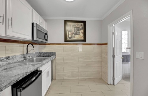 Downtown Las Vegas Hotel | Desert Moon Motel