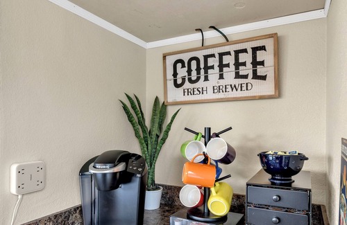 Picture Rocks House | Desert Oasis: Mountain Views & Adventure Trails near Saguaro National Park West