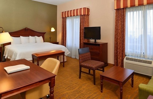 Westside Hotel | Desert Oasis Retreat in Albuquerque! Free Breakfast, Indoor Pool, Pets Allowed!