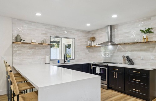 Shea North Estates House | Desert Oasis Retreat