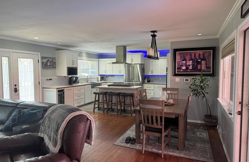 Yakima House | Desert Oasis with in ground pool, 4 bedrooms, 3 baths in the heart of Yakima!