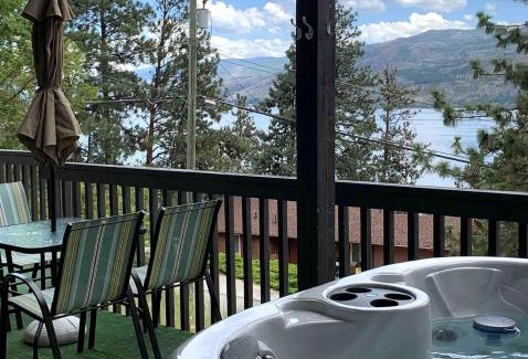 Central Okanagan Apartment | Desert Pines Holiday Getaway