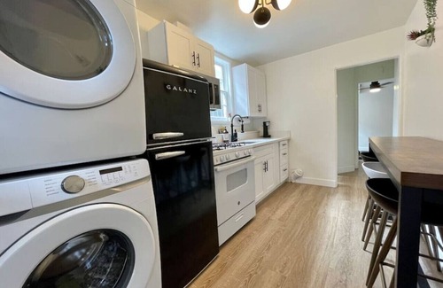 Golden Hill Apartment | Desert Retreat: Dog-Friendly Home near Downtown SD