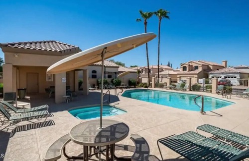 Paradise Valley Village House | Desert Ridge, City North, High Street, Shop, Dine, golf, Mayo Clinic. Furnished.