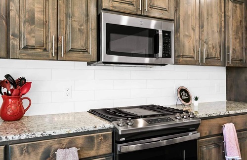 Sienna Hills House | Desert Rose, Newer Home, Community Pool!