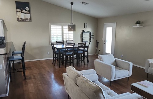 North Mountain House | Desert Valley Stay - Mountain Views