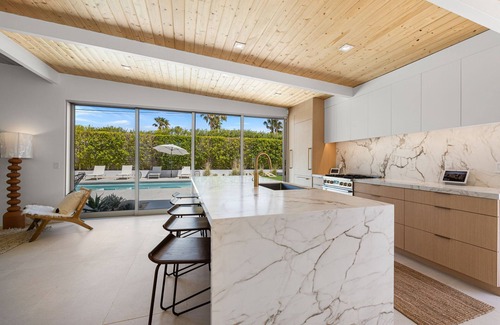 Racquet Club Estates House | Desert Willow-Iconic Butterfly Alexander