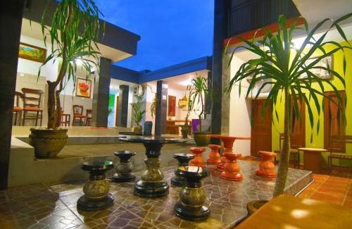 Dalung House | deSERUNI Guest House Kerobokan