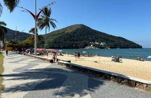 Martim de Sa Apartment | Desfrute bons momentos na praia Martim de Sá Pé na areia Aceitamos Pet pequeno porte