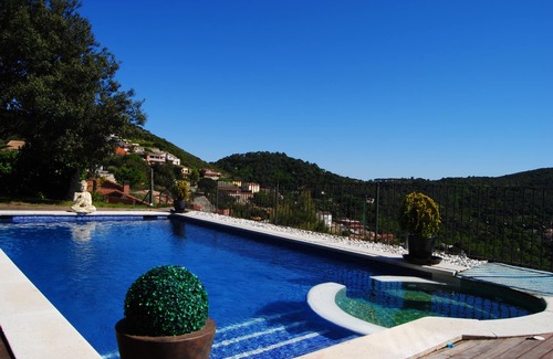 Sant Fost de Campsentelles House | DESIGN HOUSE WITH POOL SPA DESIGN HOUSE WITH SPA POOL AND AMAZING VIEWS