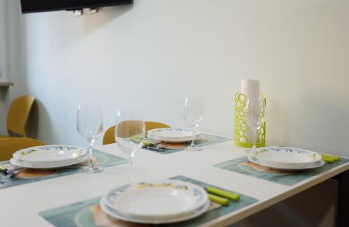 Quartiere XXIV Don Bosco Apartment | Design 50 meters from the sea - AC - WIFI - for 6 people