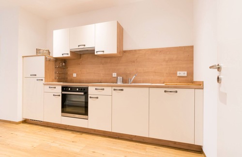 Kaufbeuren Apartment | Design Apartment "Fünfknopfturm" - In the heart of Kaufbeuren's Old Town