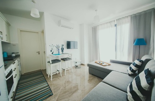 Ghaziveran Apartment | Design Apartment next to the Beach, North Cyprus