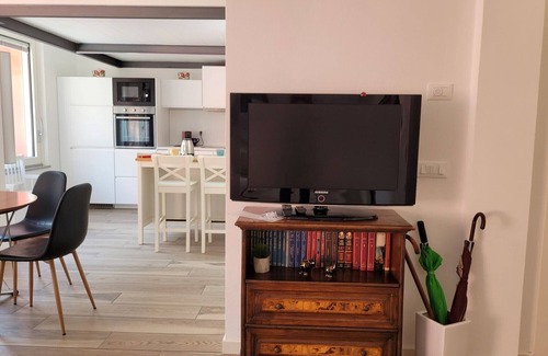 Pisogne Apartment | Design apartment with sun terrace and a 5-minute walk from the lake