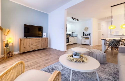 Andreasvorstadt Apartment | Design Apartments Erfurt City - Terrace - Parking lot - Streaming - King Size