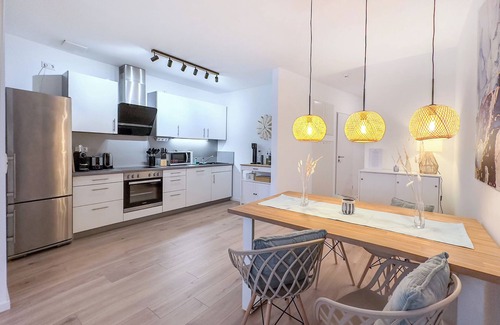 Andreasvorstadt Apartment | Design Apartments Erfurt City - Terrace - Parking lot - Streaming - King Size