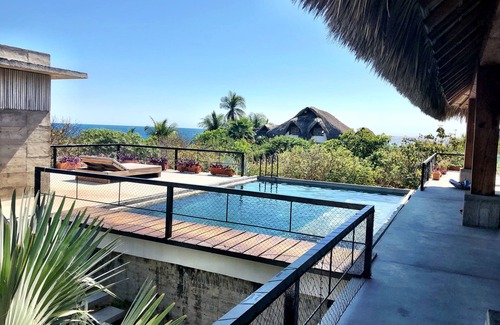 Santa Maria Tonameca House | Design award winner Beach House Puerto Escondido