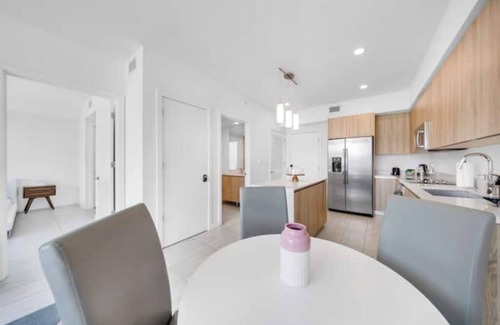 Buena Vista Apartment | Design District Condo with pool, gym and parkingn