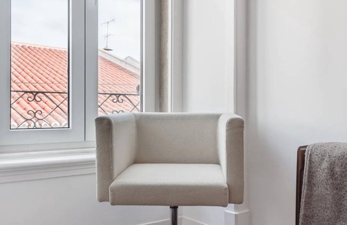 Encarnacao Apartment | Design Duplex Apartment BA/Chiado