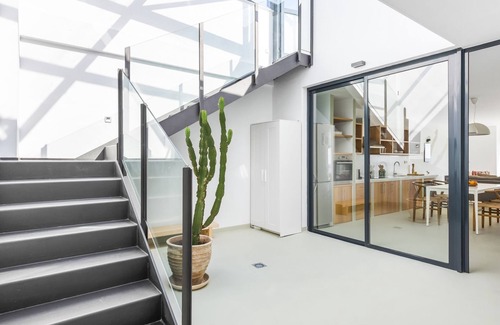 Los Gavilanes Villa | Design house with roof terrace & ocean views