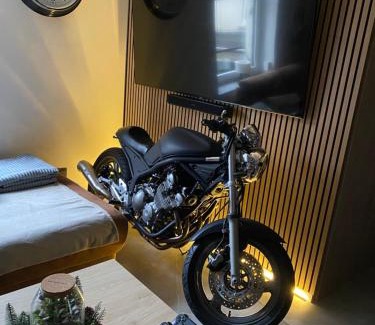 Herford Apartment | DESIGN LOFT Herford - Parkplatz, WLAN, Netflix, Heimkino