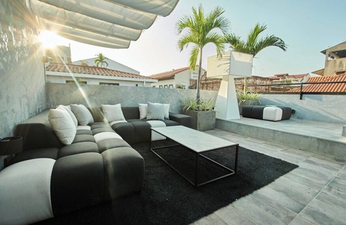 Casco Viejo Apartment | Design Pool and 180º Rooftop N2