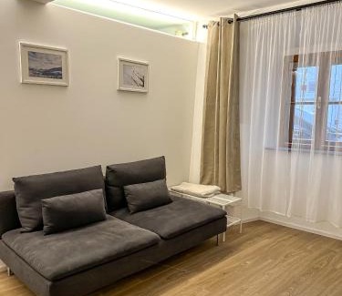 Hallein Apartment | Design Stadthaus Apartment mit privatem Zugang