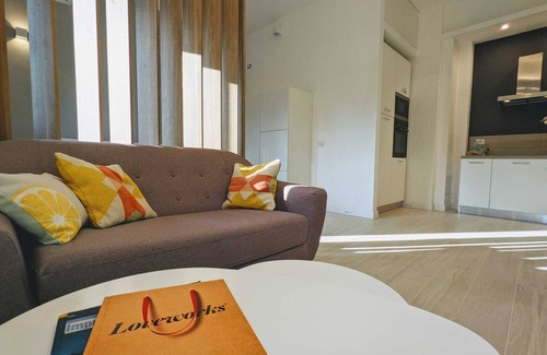 Lorenteggio Apartment | Design Stay NAVIGLI Fast to Duomo, Last Supper, Galleria, Castello, La Scala