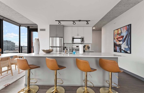 West Loop Apartment | Design + Views in Fulton Market | The Frame