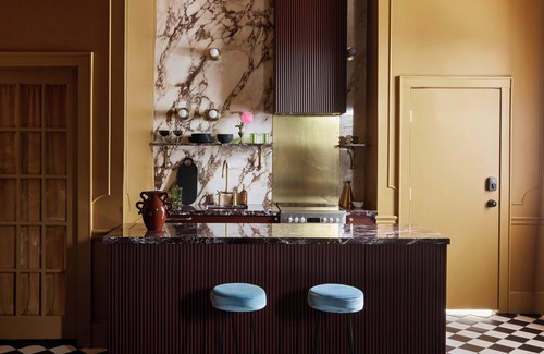 Stratford Hotel | Designed for a group of friends, sisters, family or even two couples.