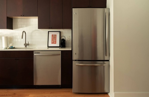 Brewerytown Apartment | Designer 2-Bed Loft in Art Museum Area w/Patio