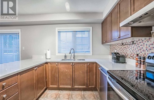 Central Erin Mills House | ★Designer 4BR Executive Townhome w/Parking