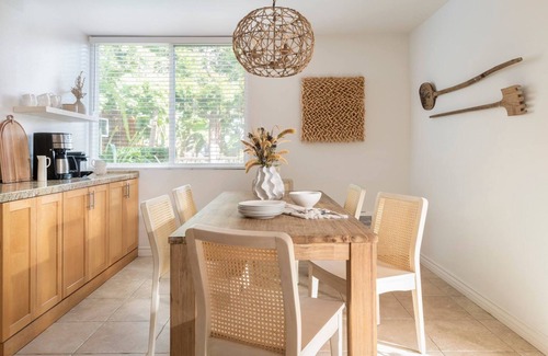 Solana Beach Condo | Designer Beach Condo Steps to Sand/Ocean, Pool, Spa, Shops, Restaurants, Parking