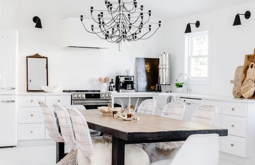 Folly Beach House | Designer Beach Cottage w/Parisian Charm + Steps to Sand