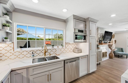 Desert Park Estates House | Designer dream with fireplace, game room, private pool, outdoor kitchen, firepit