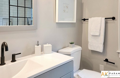 Milford House | Designer Farmhouse by the beach during the Foliage
