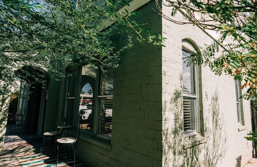 Coronado House | Designer Historic Duplex Minutes from Downtown