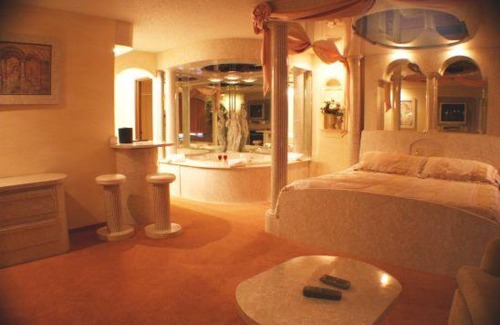 Toledo Hotel | Designer Inn and Suites