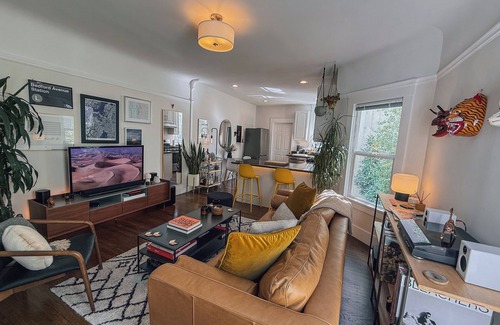 La Lengua Condo | Designer Pad in the Sunny Mission District