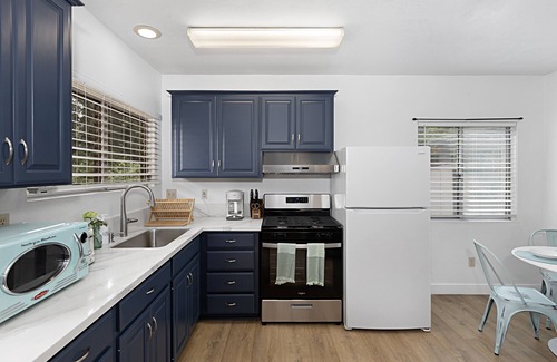 La Mesa House | Designer Poolside 1Bed1Bth Retreat