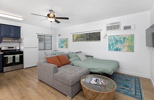 La Mesa House | Designer Poolside 1Bed1Bth Retreat