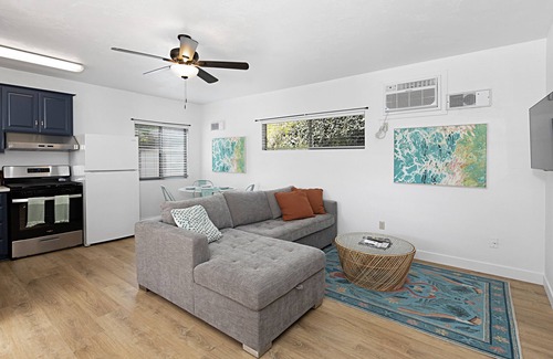 La Mesa House | Designer Poolside 1Bed1Bth Retreat