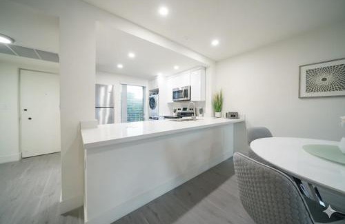Downtown Fort Lauderdale Apartment | Designer River View Apartments