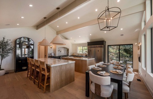 Salt Lake City House | Designer Salt Lake Home w/mountain views! Super close to Park City/Deer Valley!