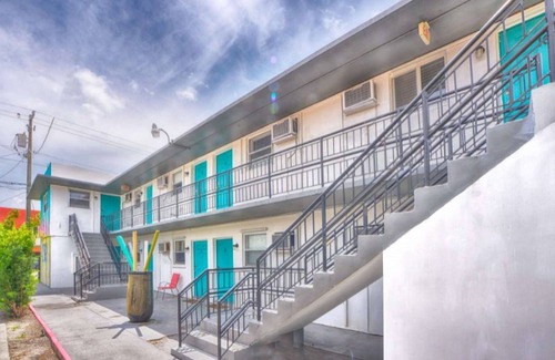 Wynwood Art District Condo | ✨Designer Studio Flat w/Full Kitchen Free Parking
